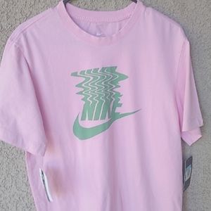 *SOLD* Nike Men's shirt * SOLD*